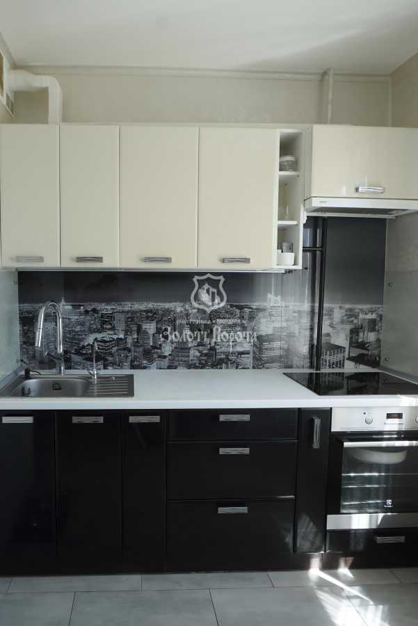 Продаж 3-кімнатної квартири 71.5 м², Чорних Запорожців, 68а