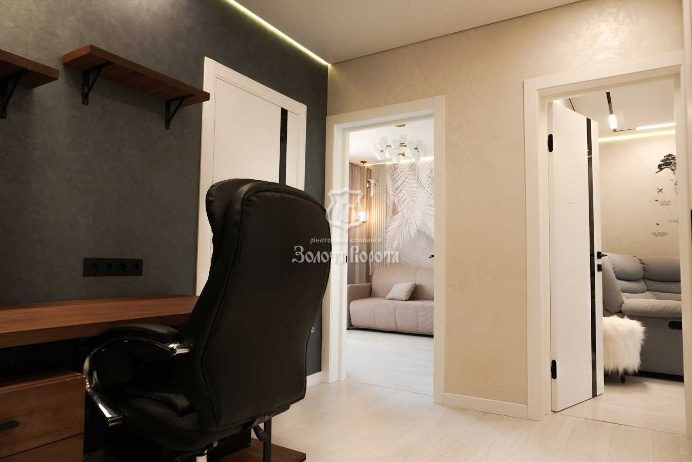 Продаж 3-кімнатної квартири 71.5 м², Чорних Запорожців, 68а