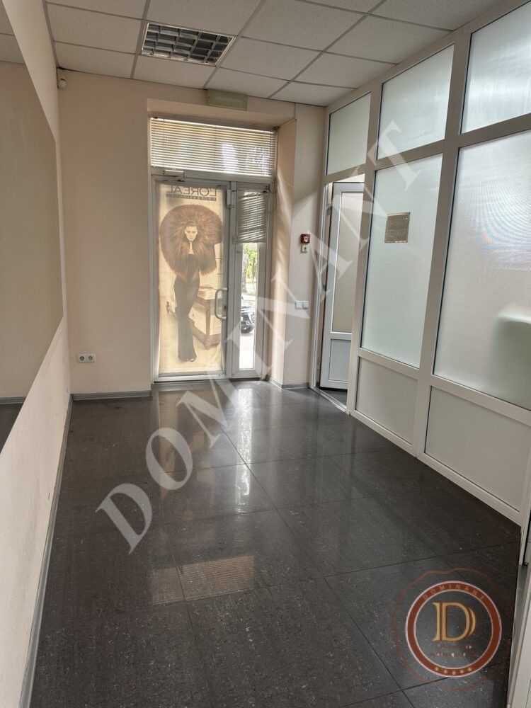 Продаж приміщення вільного призначення 99900 м², Лобановського вул., 13