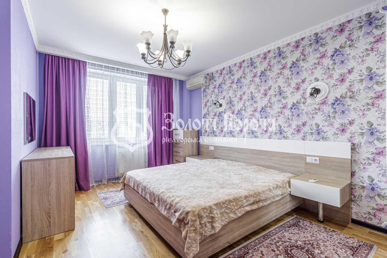 Продаж 4-кімнатної квартири 125 м², Маршала Малиновського вул., 4В