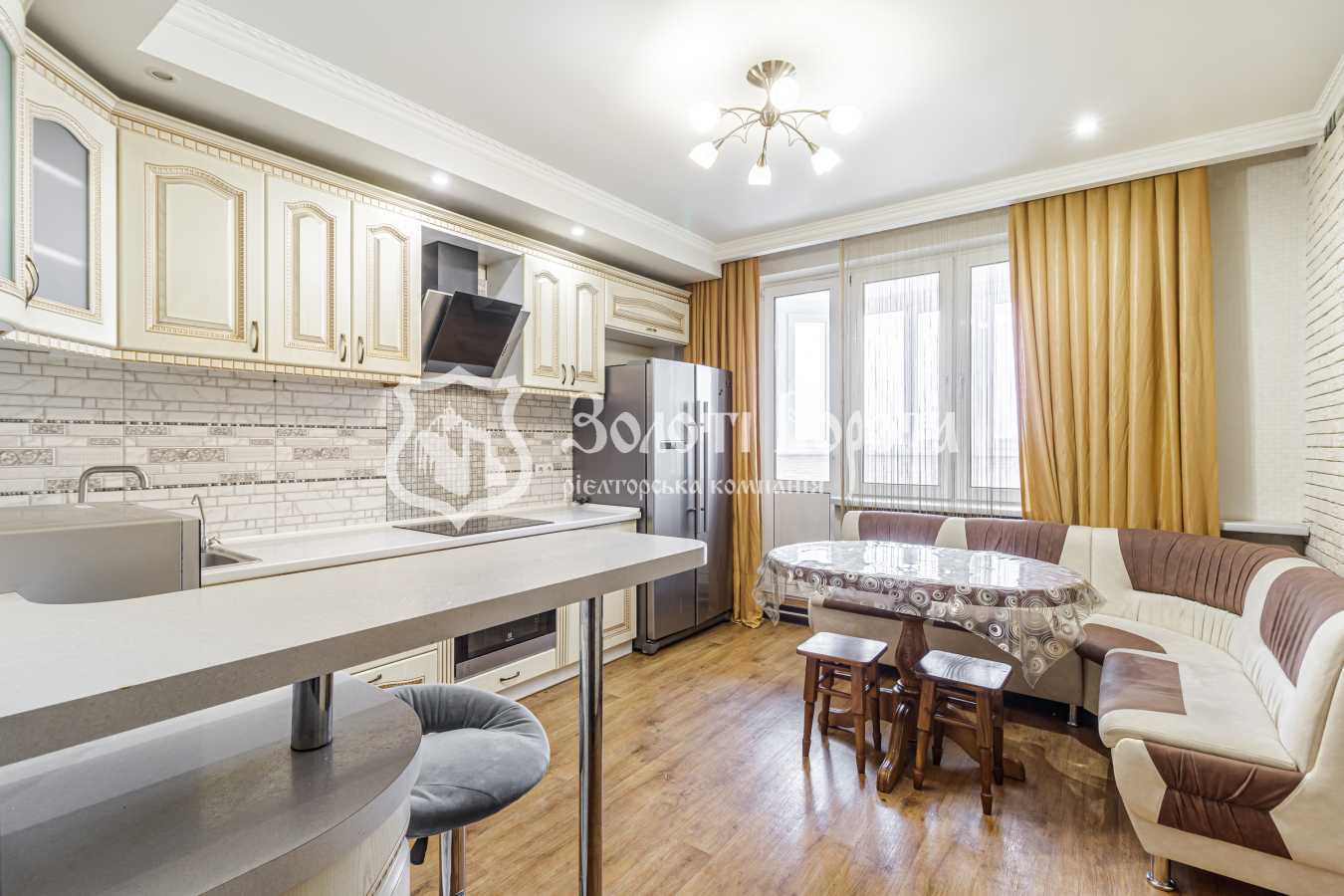 Продаж 4-кімнатної квартири 125 м², Маршала Малиновського вул., 4В