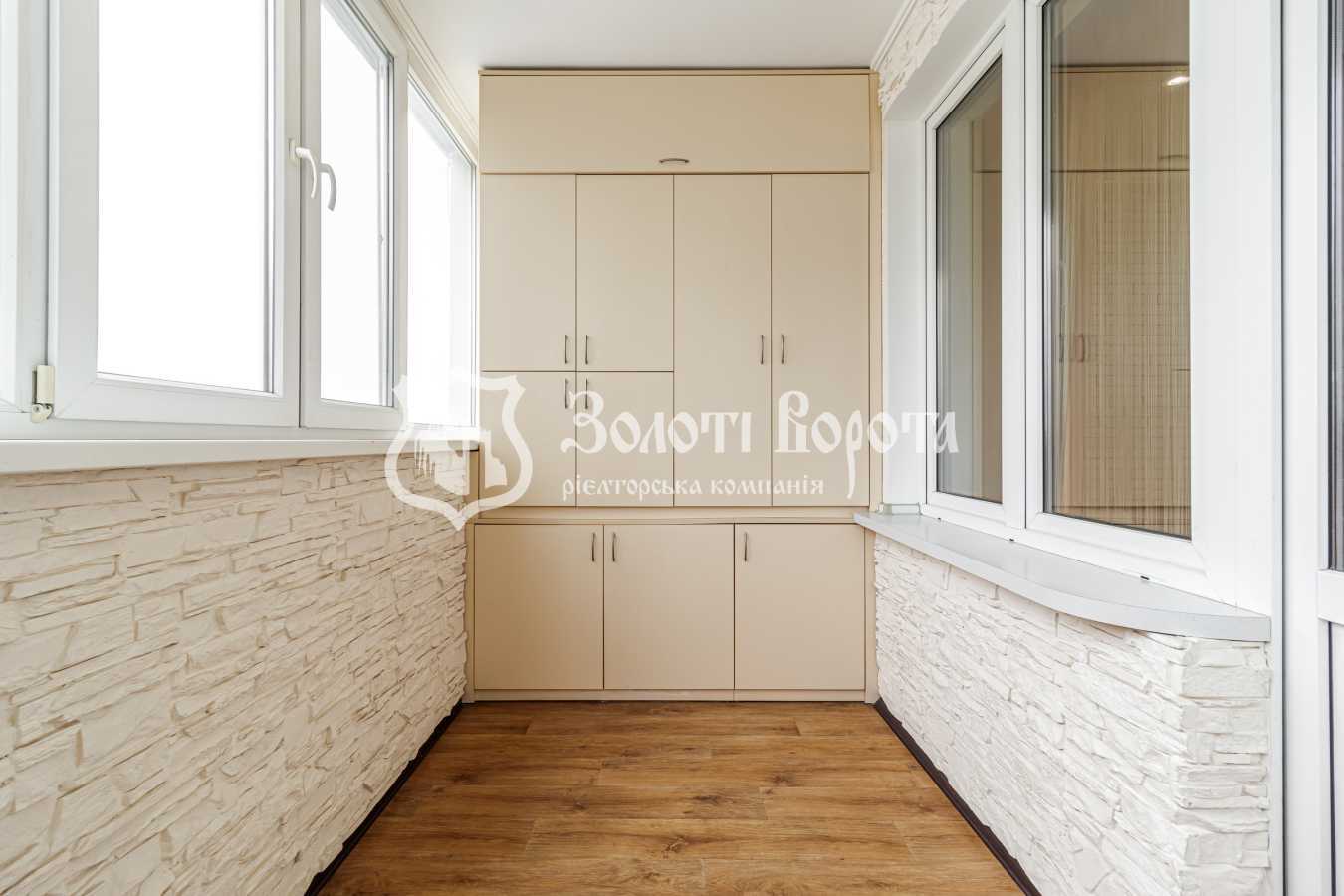 Продаж 4-кімнатної квартири 125 м², Маршала Малиновського вул., 4В