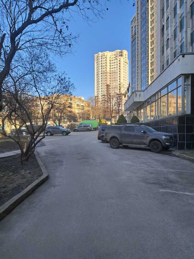 Оренда офісу 253 м², Патріса Лумумби, 4/6