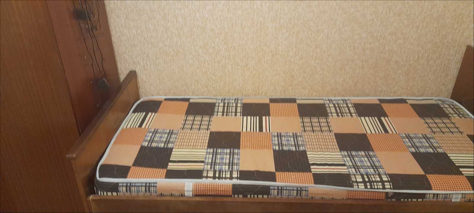 Оренда кімнати/частини квартири, Ревуцького вул., 13
