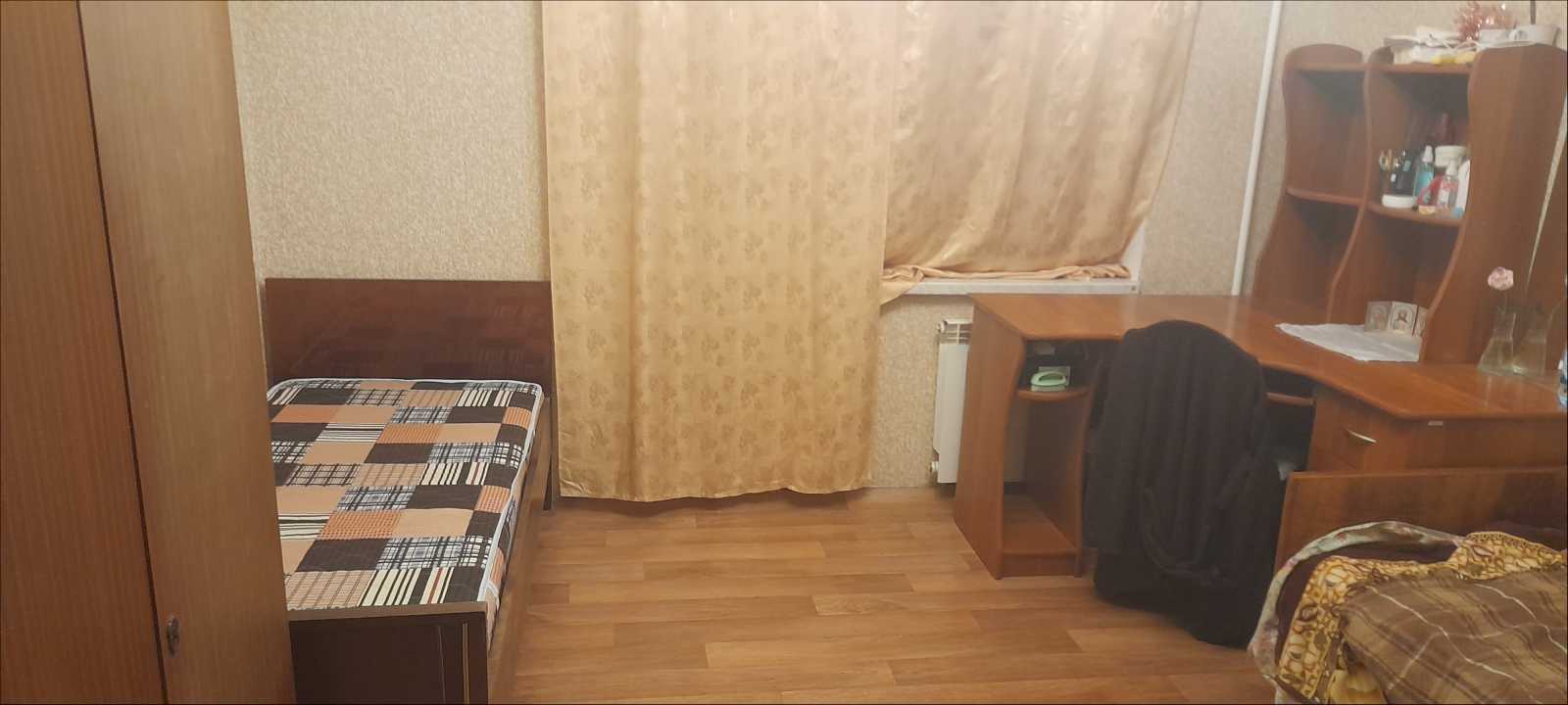 Оренда кімнати/частини квартири, Ревуцького вул., 13
