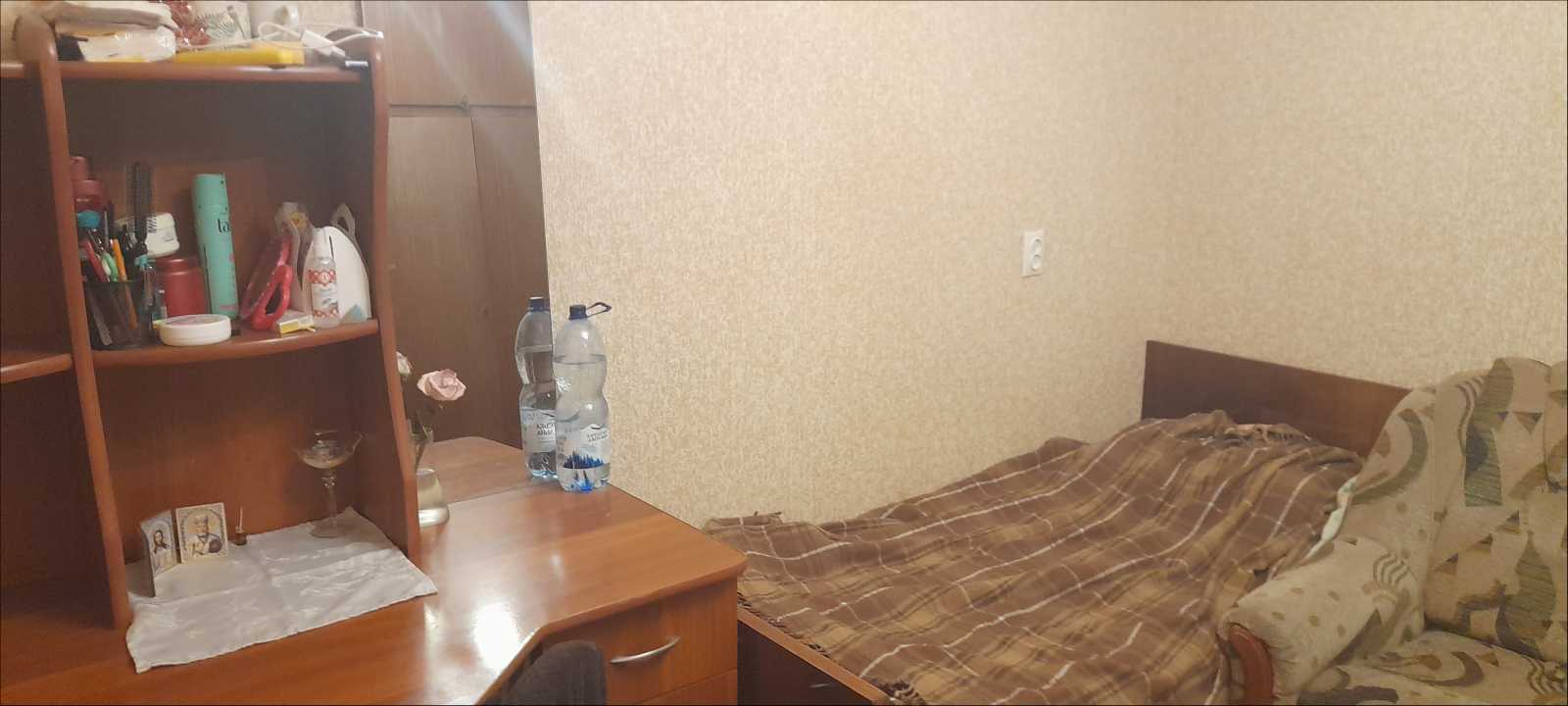 Оренда кімнати/частини квартири, Ревуцького вул., 13