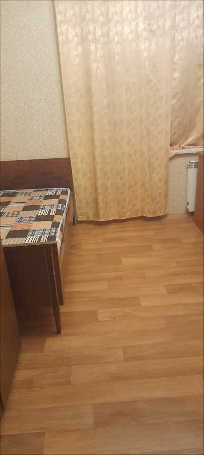 Оренда кімнати/частини квартири, Ревуцького вул., 13