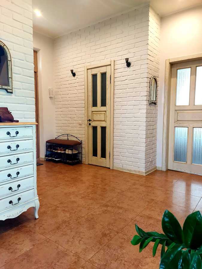 Продажа дома 263 м², 1 травня