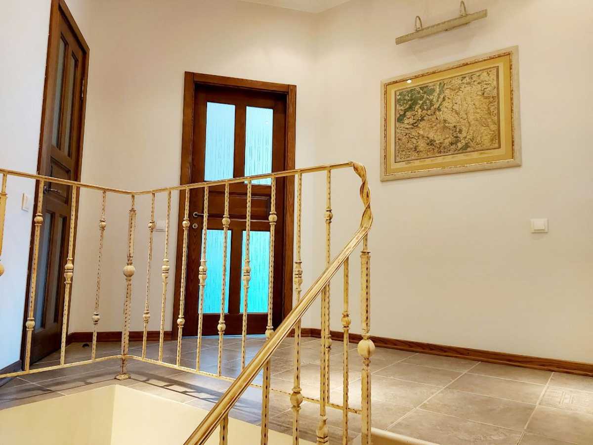 Продажа дома 263 м², 1 травня