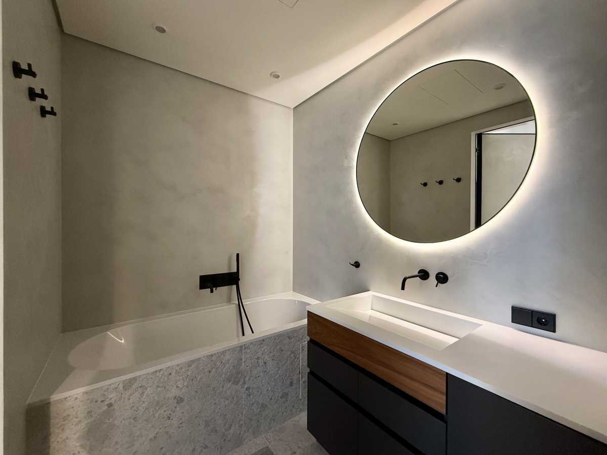 Продажа 5-комнатной квартиры 156 м², Днепровская наб., 18Б