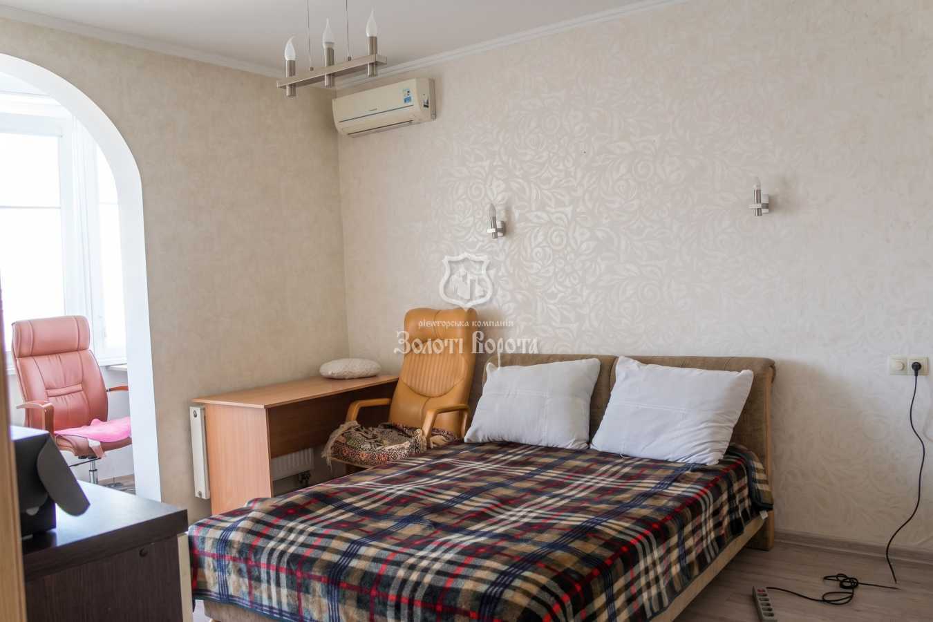 Продажа 2-комнатной квартиры 92 м², Вышгородская ул., 45Б/1