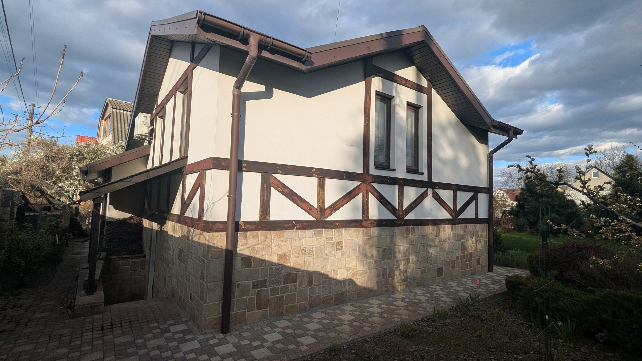 Аренда дома 120 м², Центральная ул., метро Славутич