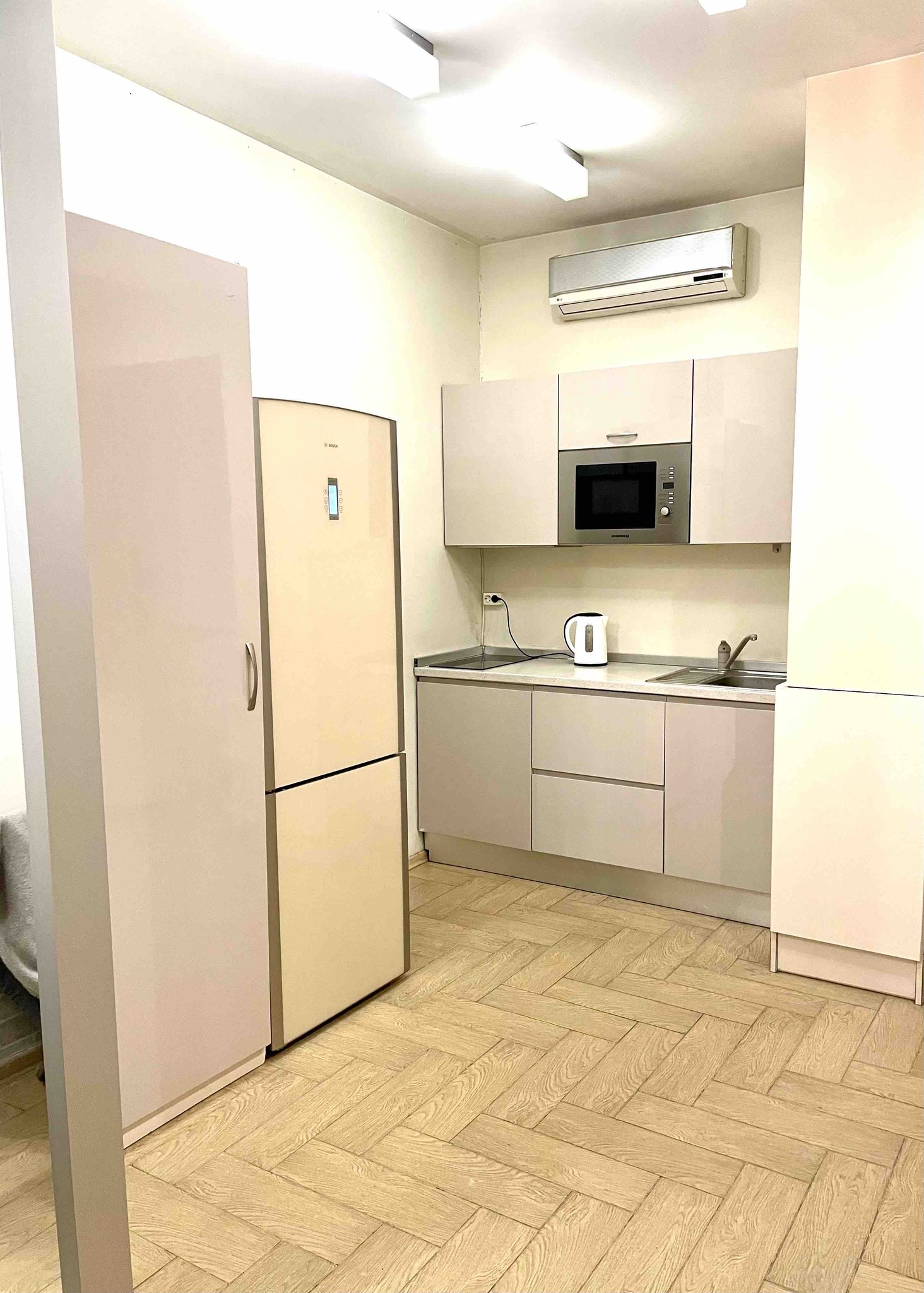 Оренда 1-кімнатної квартири 35 м², Льва Толстого вул., 8