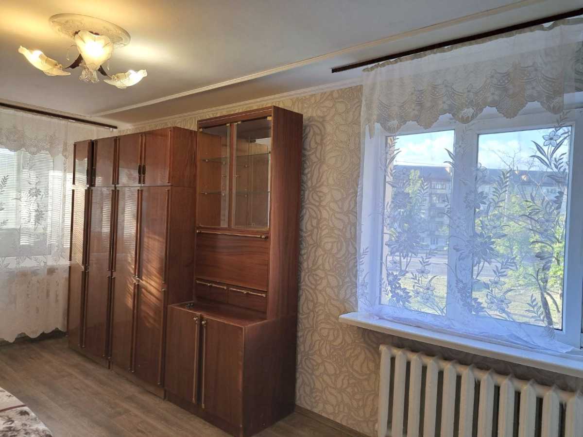 Продажа 2-комнатной квартиры 48 м², Соборности просп., 13