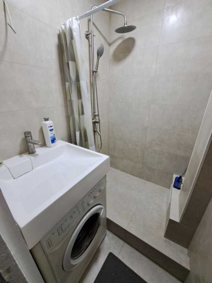 Продажа 2-комнатной квартиры 48 м², Соборности просп., 13