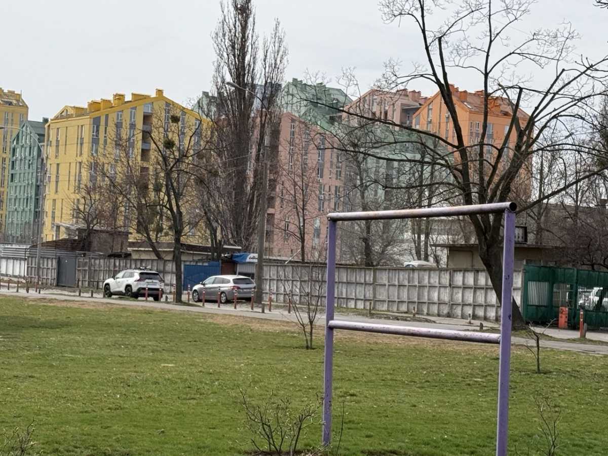 Продажа 2-комнатной квартиры 48 м², Соборности просп., 13