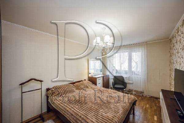 Продажа 3-комнатной квартиры 71 м², Голосеевский просп., 19