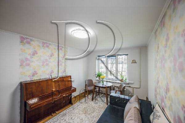 Продажа 3-комнатной квартиры 71 м², Голосеевский просп., 19