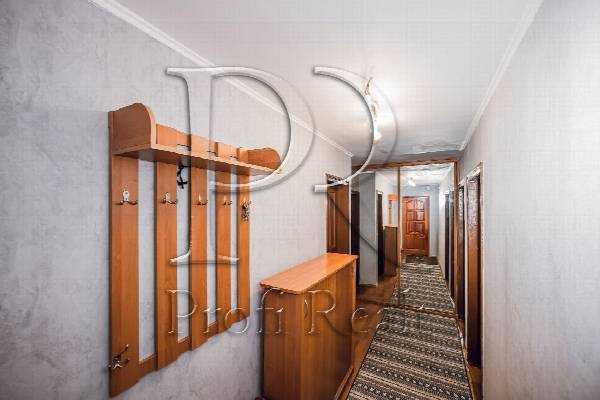 Продажа 3-комнатной квартиры 71 м², Голосеевский просп., 19