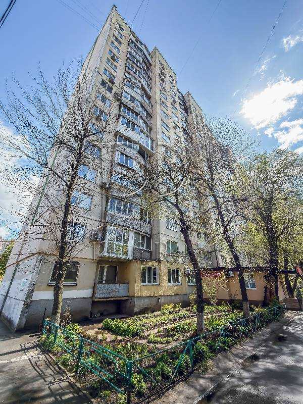 Продажа 3-комнатной квартиры 71 м², Голосеевский просп., 19