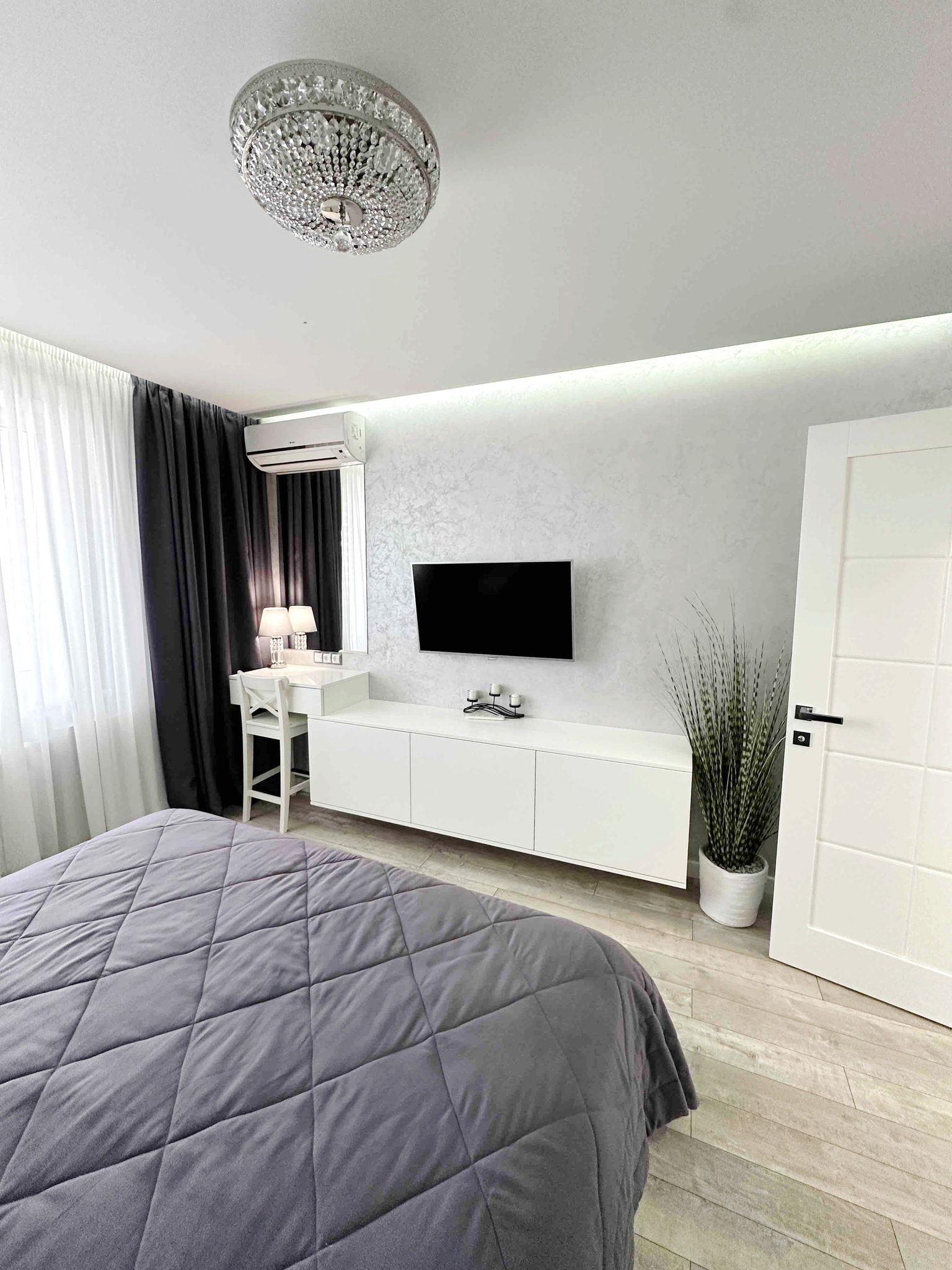 Продажа 2-комнатной квартиры 53 м², Крылова ул.