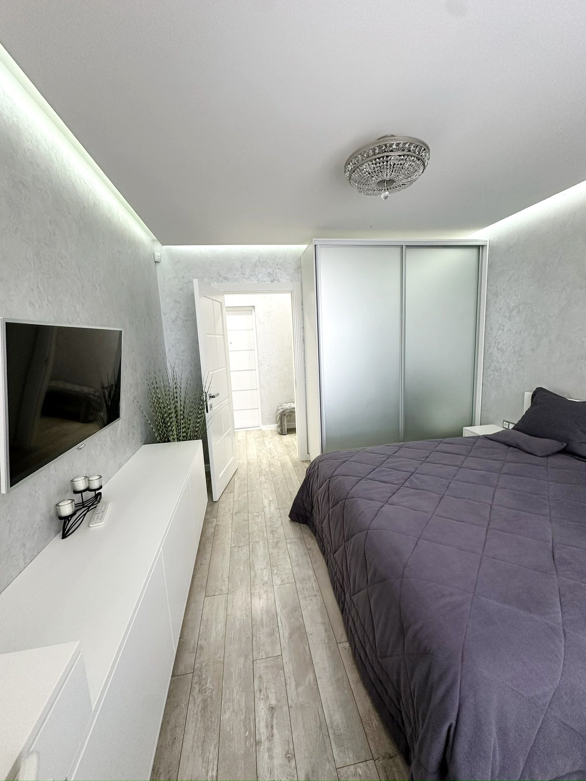 Продажа 2-комнатной квартиры 53 м², Крылова ул.