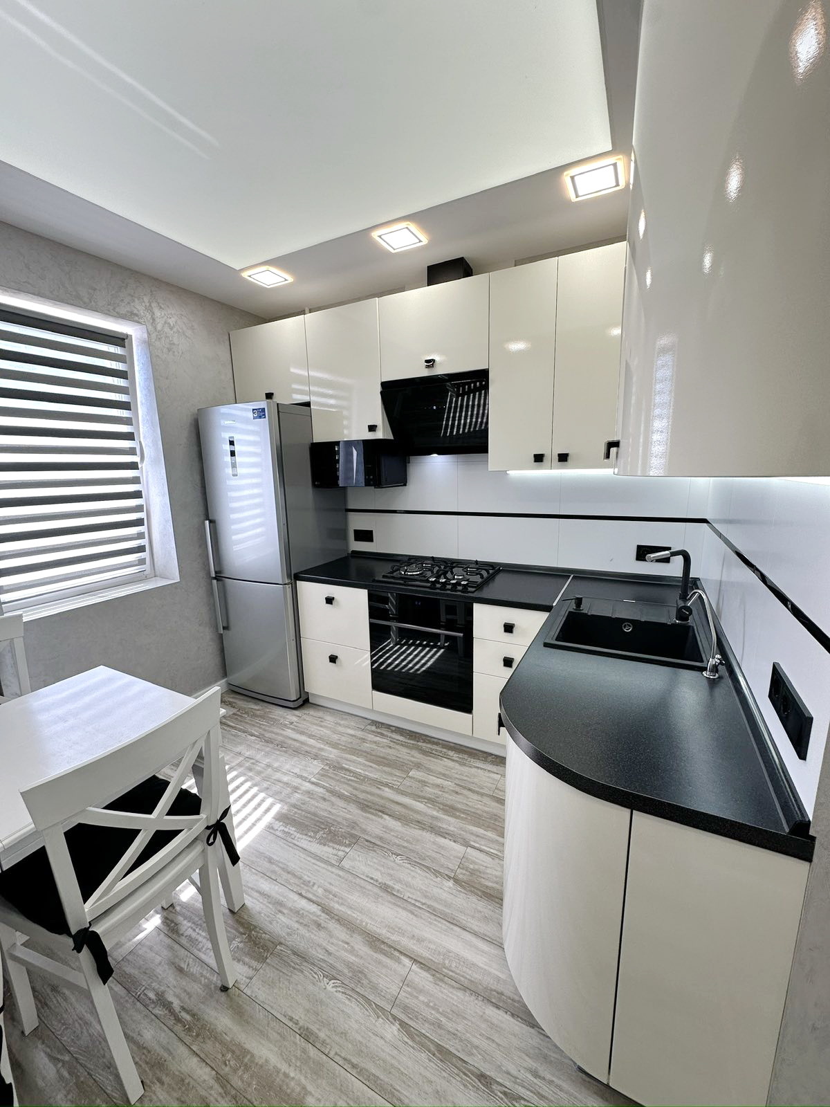Продажа 2-комнатной квартиры 53 м², Крылова ул.