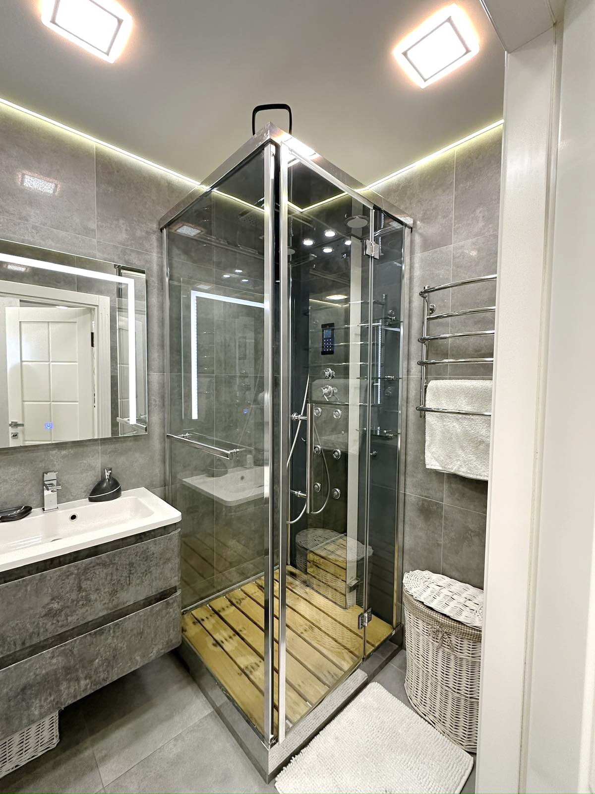 Продажа 2-комнатной квартиры 53 м², Крылова ул.