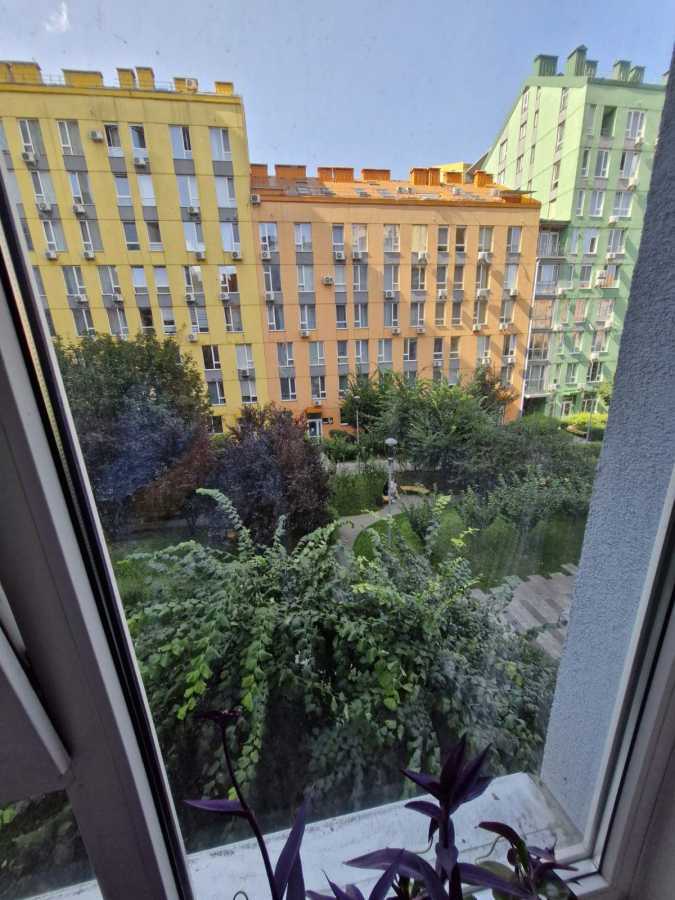 Продажа 2-комнатной квартиры 72 м², Соборности просп., 17 К2