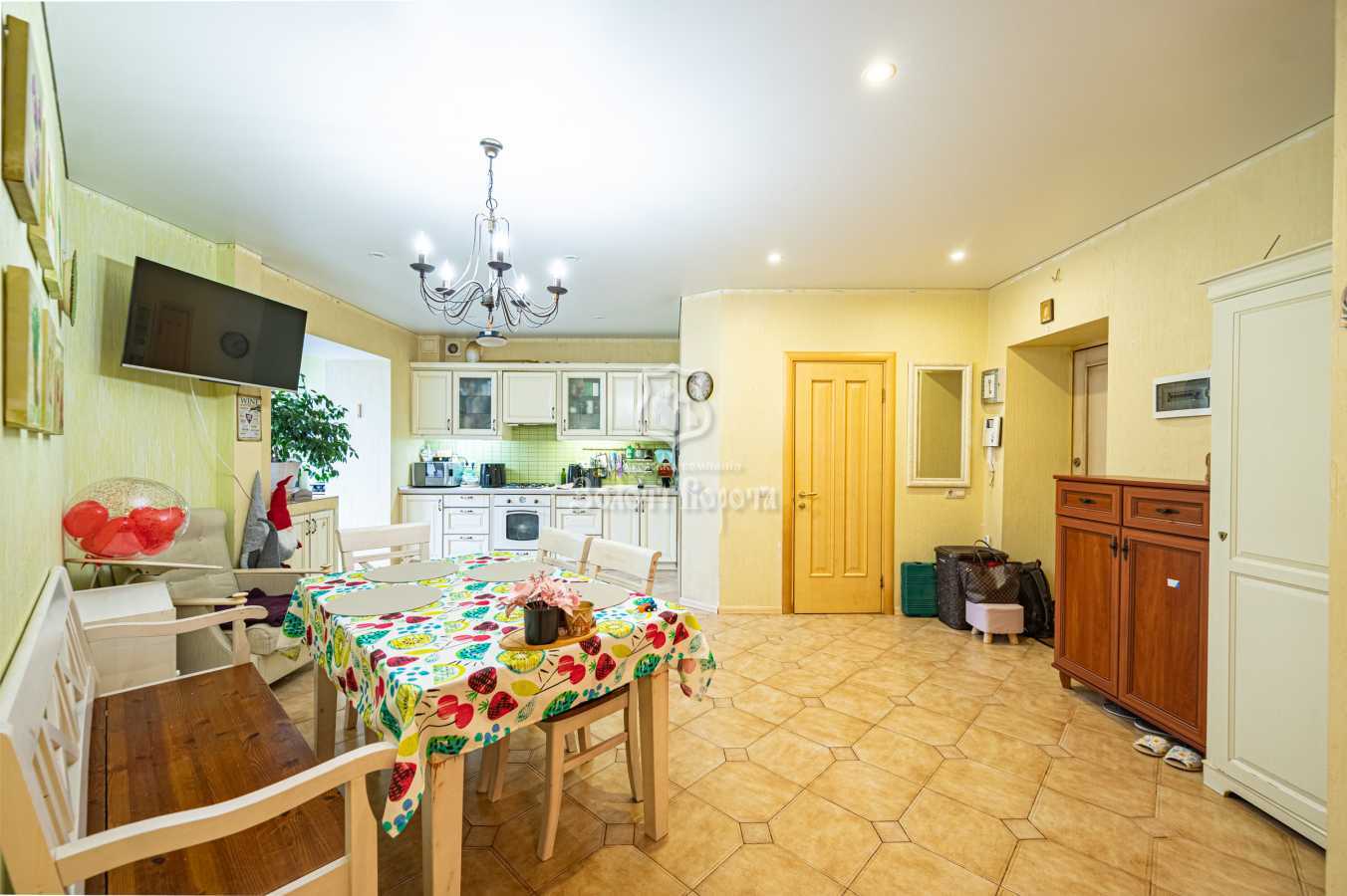 Продажа 2-комнатной квартиры 74.3 м², Погребняка ул., 14