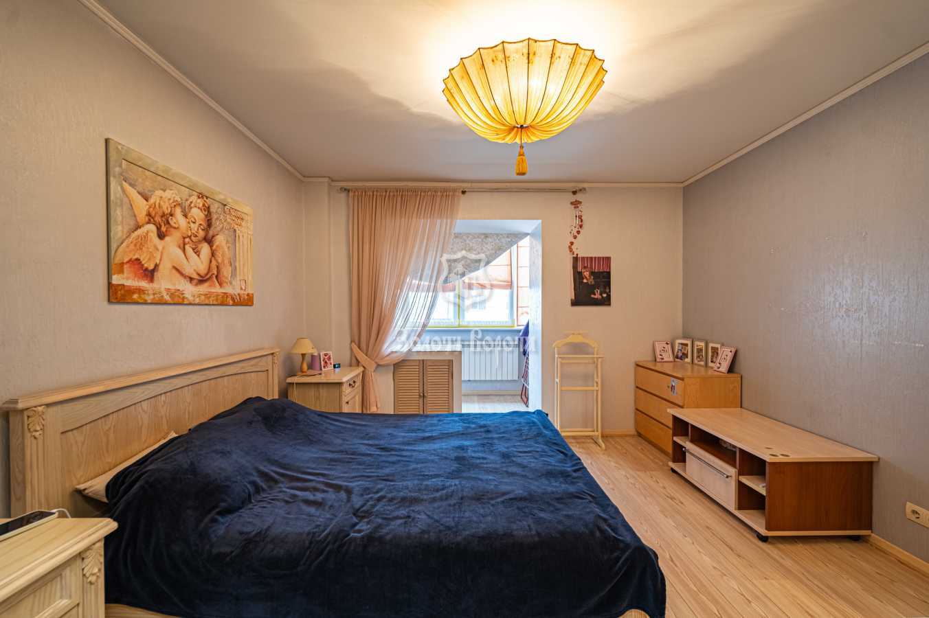 Продажа 2-комнатной квартиры 74.3 м², Погребняка ул., 14