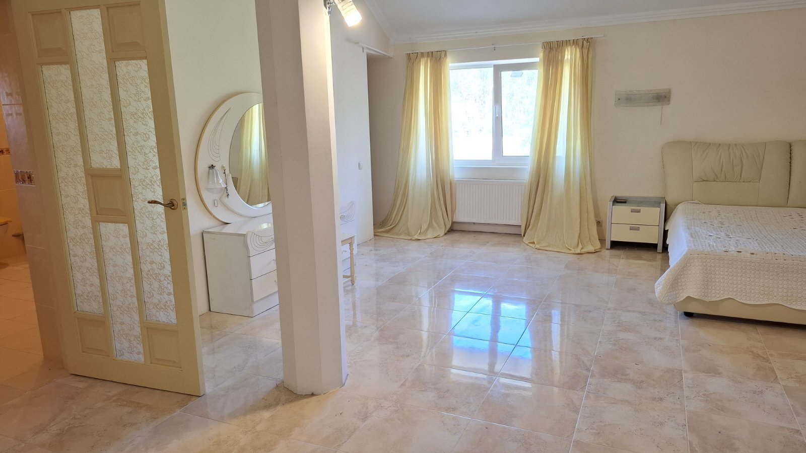 Продажа дома 250 м², вул.Озерна 21