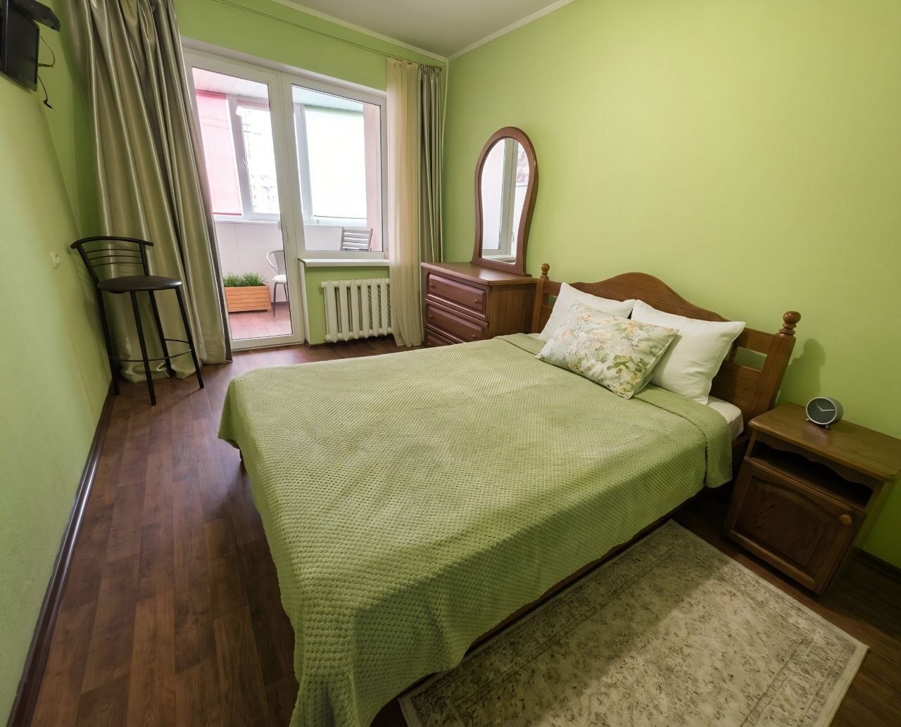 Продажа 3-комнатной квартиры 70 м², Новогодняя ул.