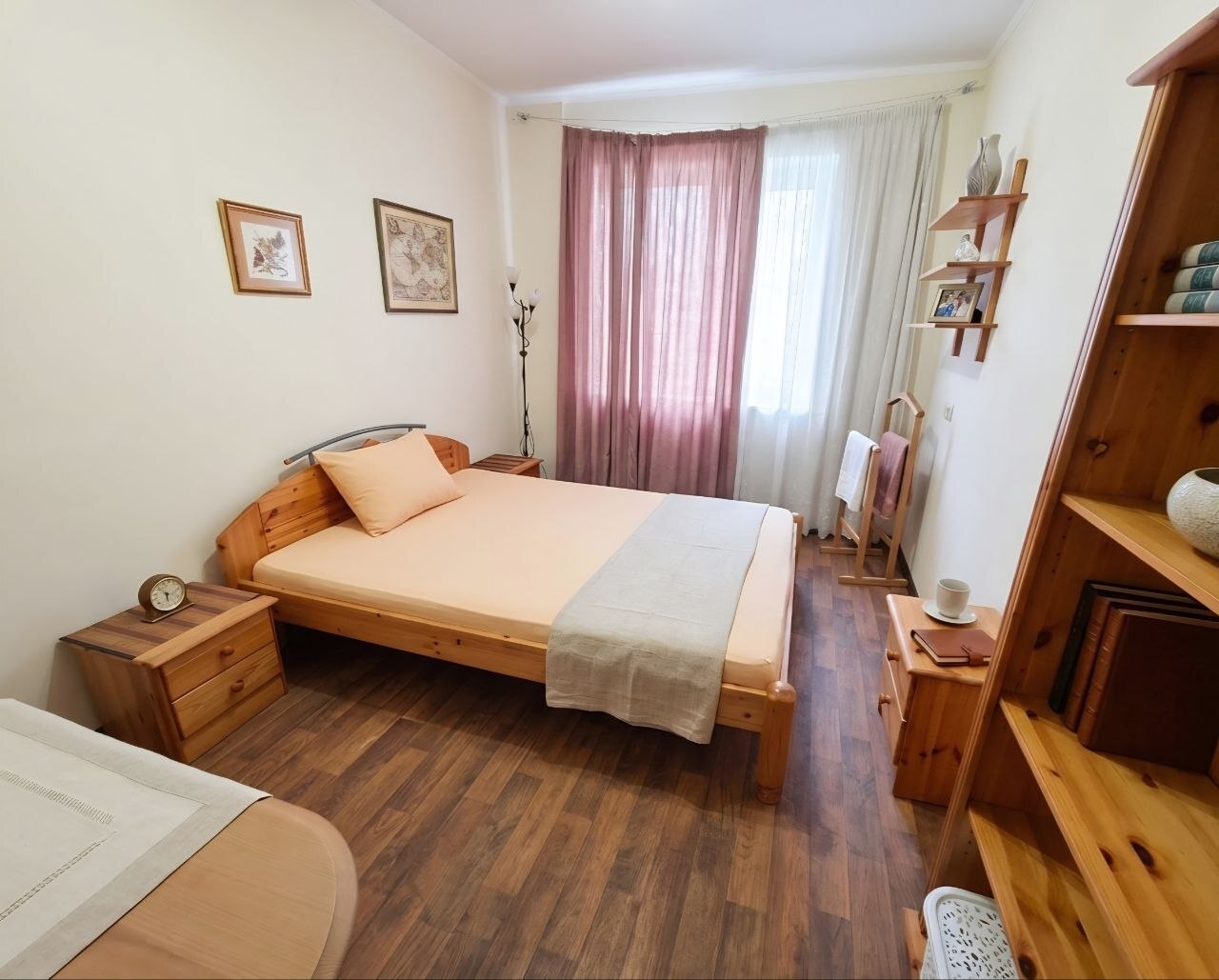 Продажа 3-комнатной квартиры 70 м², Новогодняя ул.