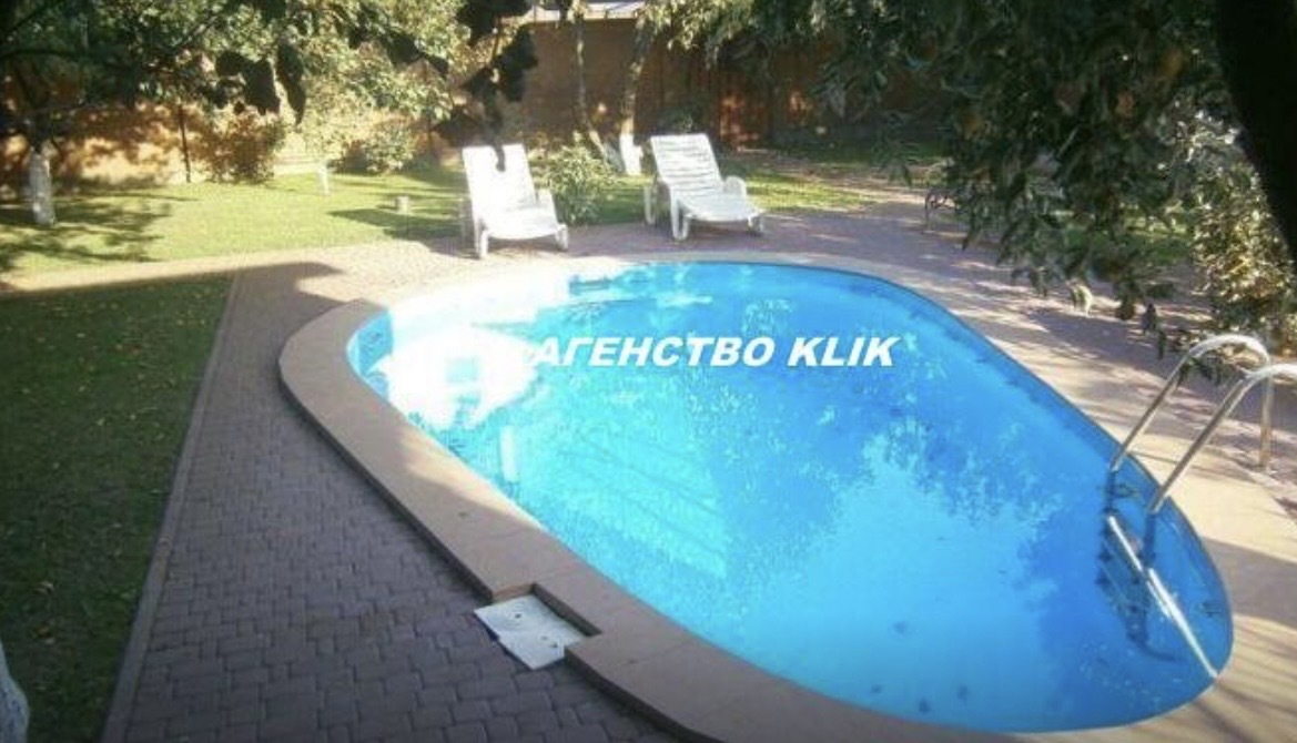 Оренда котеджу 220 м²