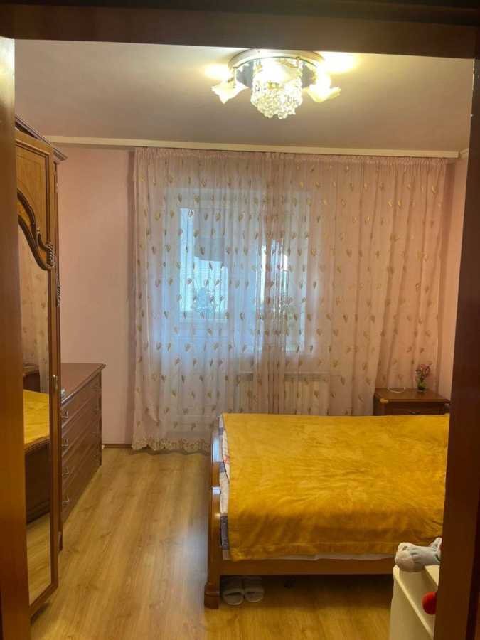 Оренда 2-кімнатної квартири 70 м², Татарська вул., 7