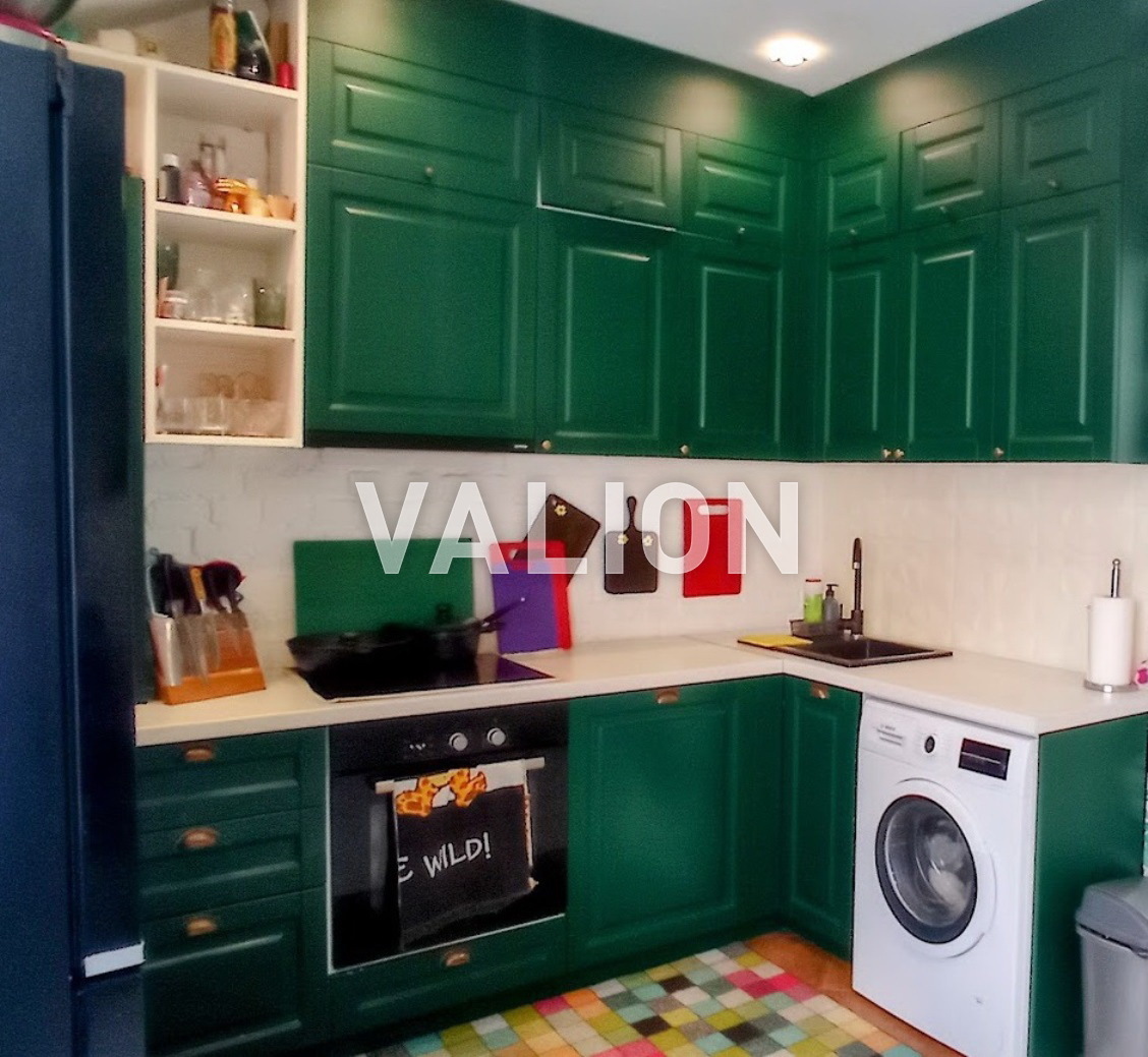 Продажа 3-комнатной квартиры 131.6 м², Григория Гуляницкого ул., 44/1