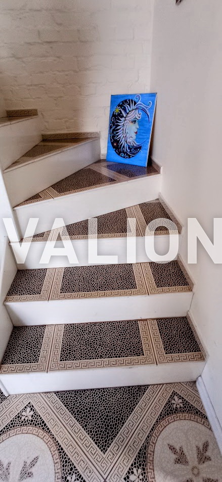 Продажа 3-комнатной квартиры 131.6 м², Григория Гуляницкого ул., 44/1