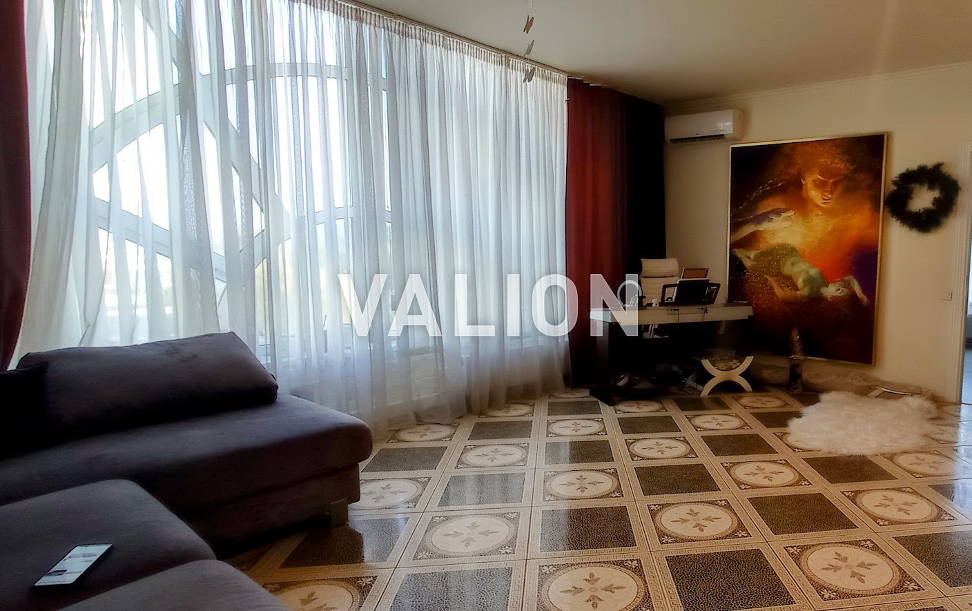 Продажа 3-комнатной квартиры 131.6 м², Григория Гуляницкого ул., 44/1