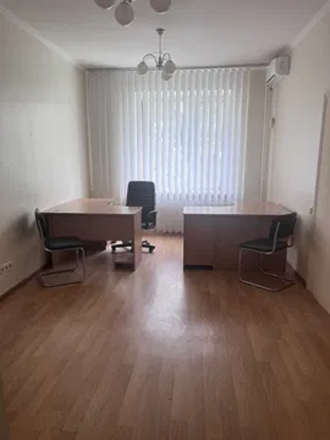 Аренда офиса 17 м², Амвросия Бучмы ул., 5