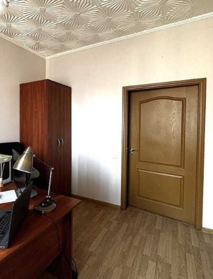 Аренда офиса 40 м², Амвросия Бучмы ул., 5
