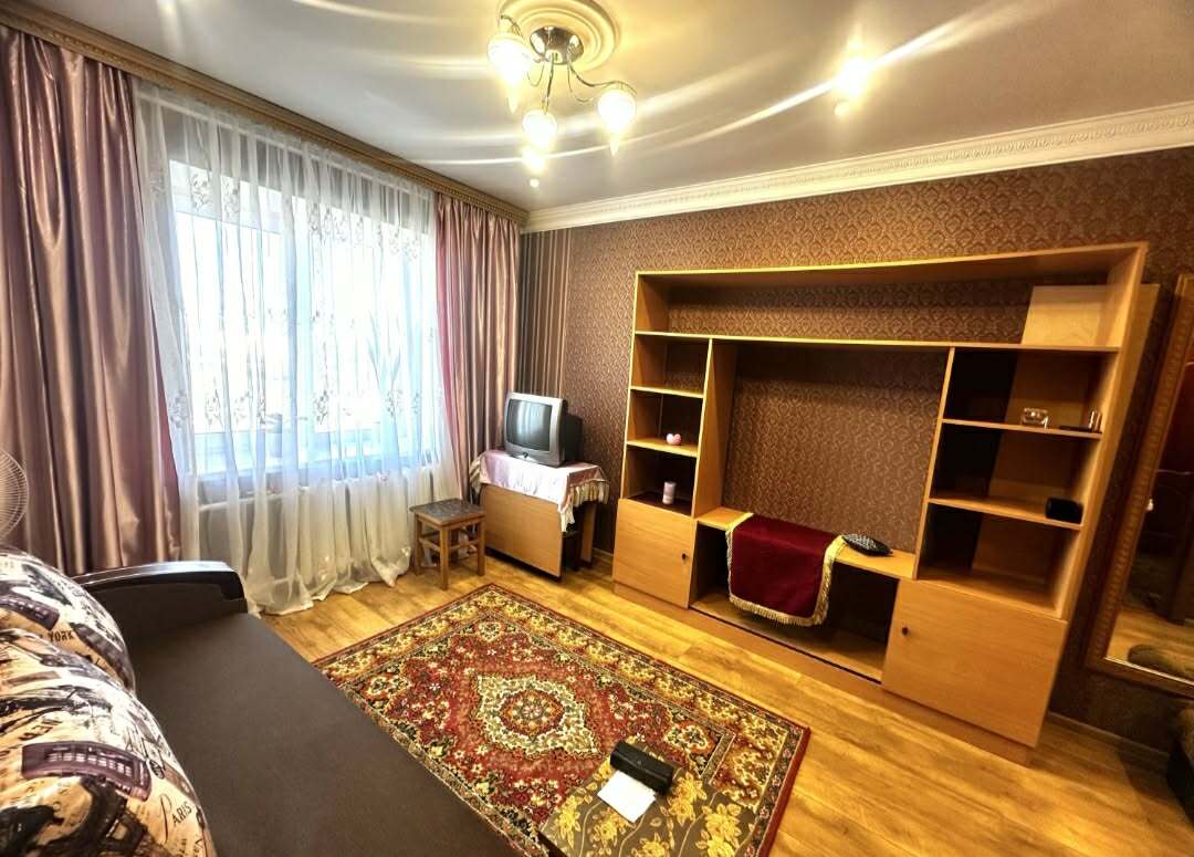 Продажа 1-комнатной квартиры 35 м², Бабкина ул., 12