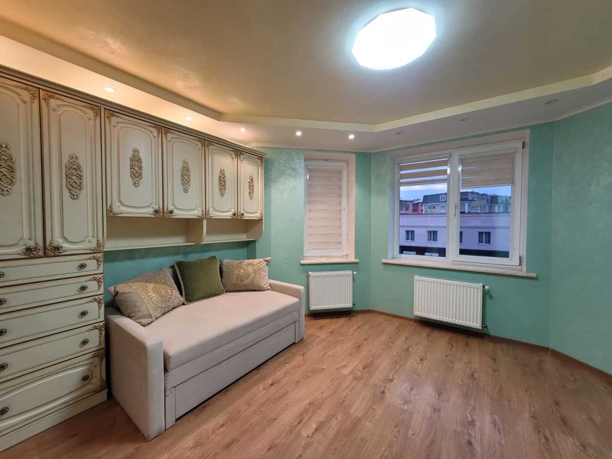 Продажа 2-комнатной квартиры 68 м², Леси Украинки ул.