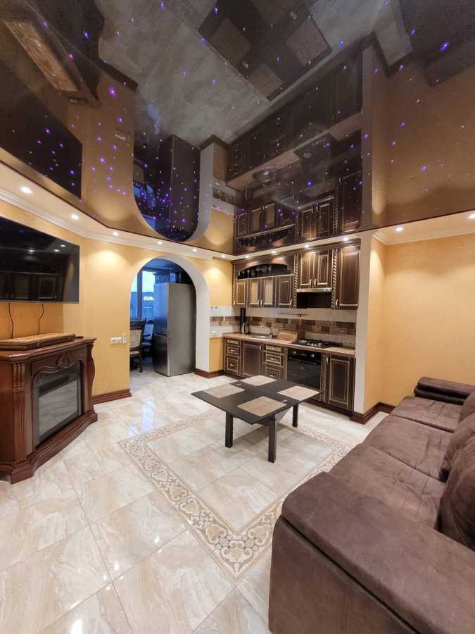 Продажа 2-комнатной квартиры 68 м², Леси Украинки ул.