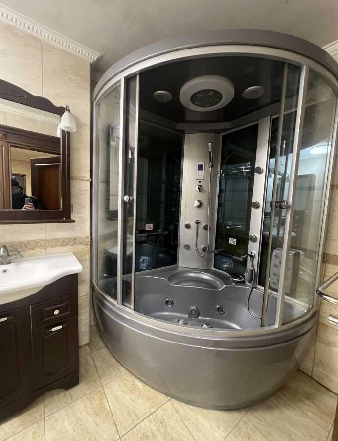 Продажа 2-комнатной квартиры 68 м², Леси Украинки ул.