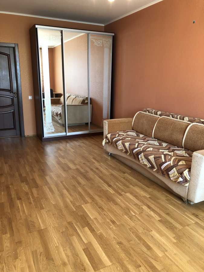 Аренда 3-комнатной квартиры 97 м², Генерала Наумова ул., 66