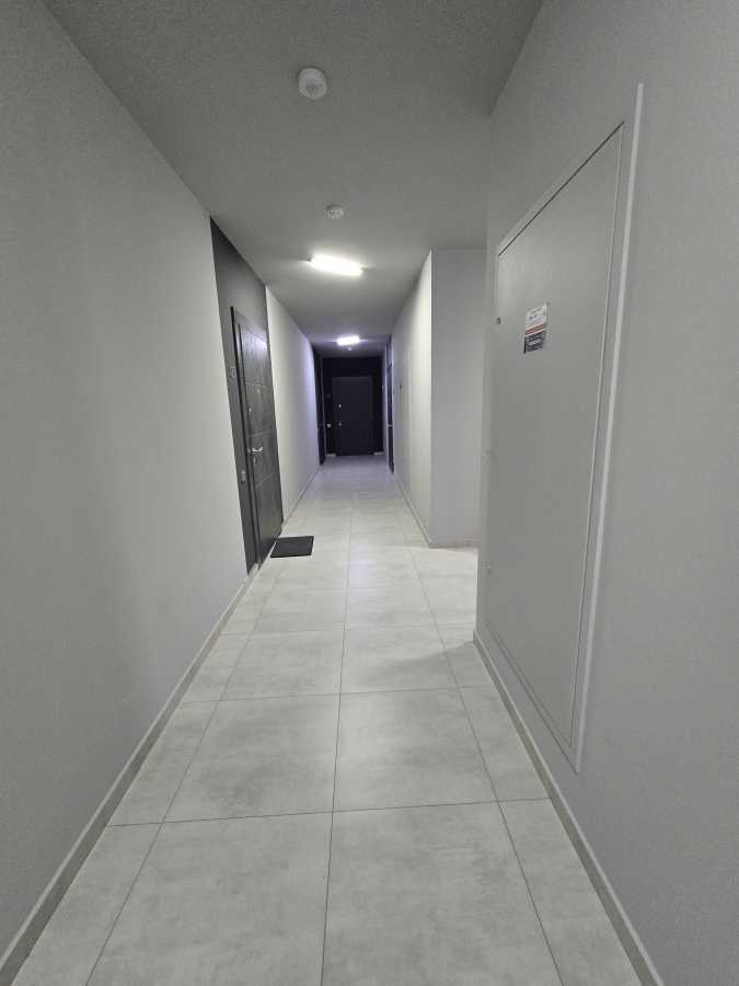 Оренда 3-кімнатної квартири 82.8 м², Шолуденка вул., 30