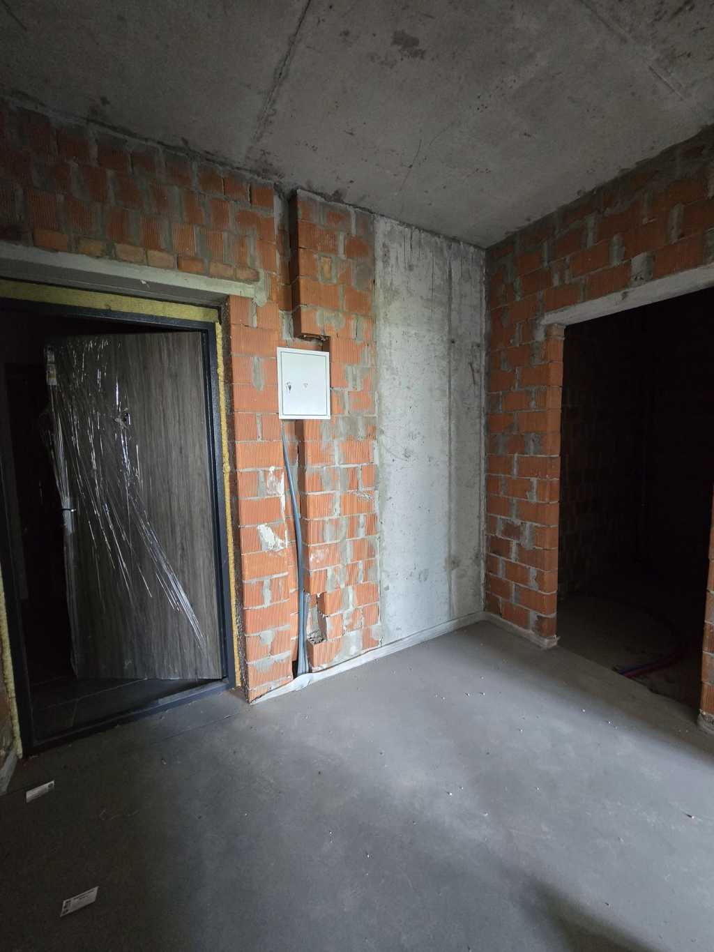 Продажа 1-комнатной квартиры 41 м², Метрологическая ул., 107