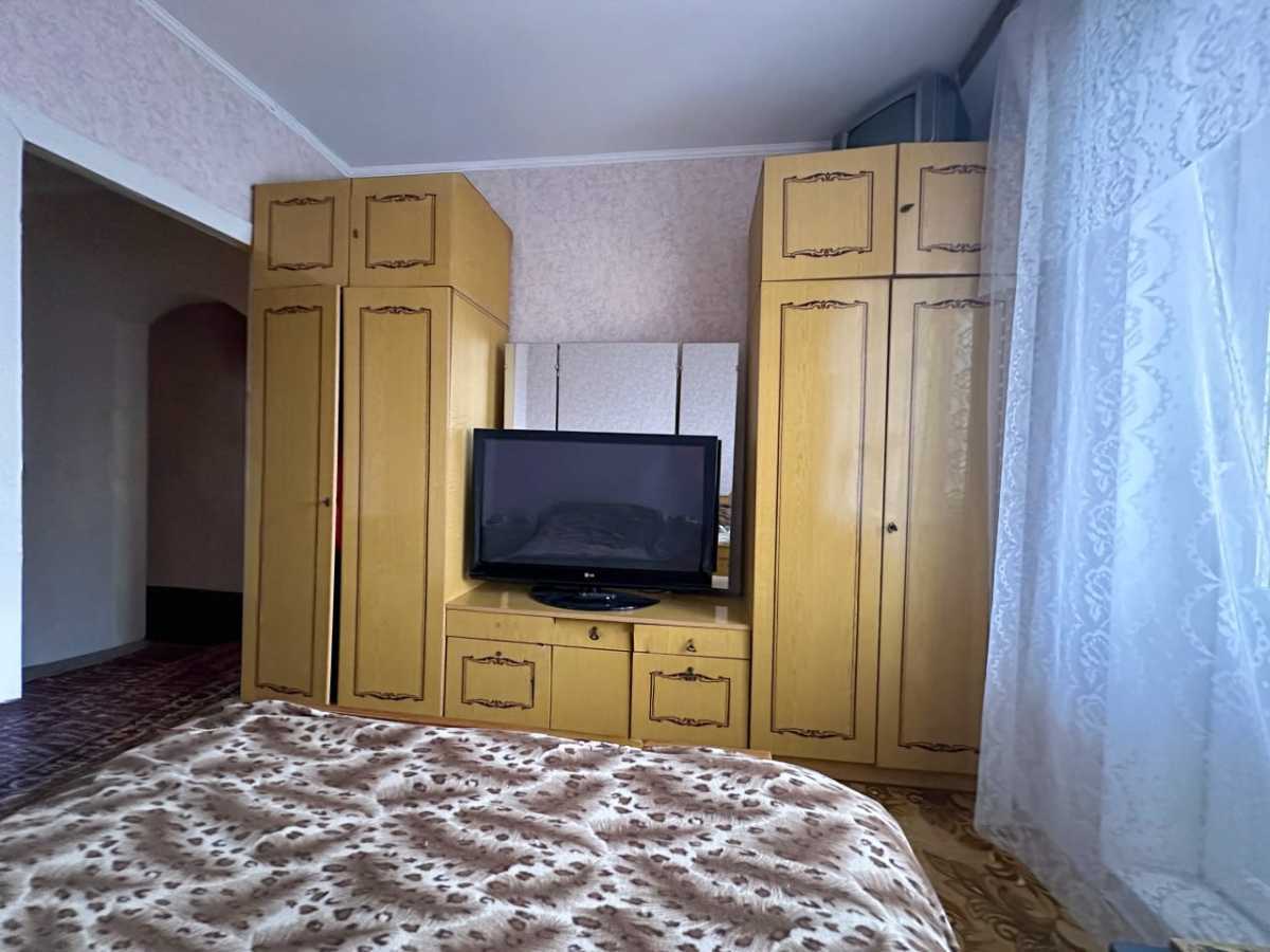 Продажа 3-комнатной квартиры 70 м², Здолбуновская ул., 7А