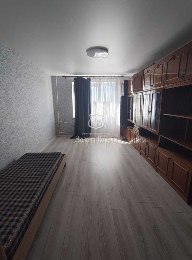 Продажа 3-комнатной квартиры 72 м², Путивльская ул., 40